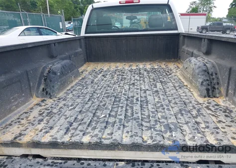 2006 Chevrolet Silverado 1500 Work Truck z USA, uszkodzony, nr VIN 1GCEC14X76Z131361